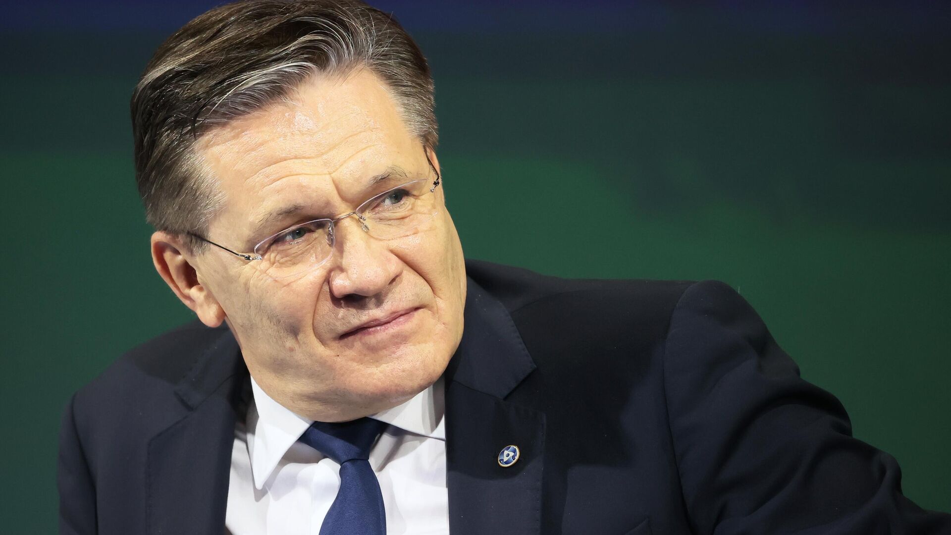 Лихачев поздравил работников и ветеранов атомной отрасли с ее 80-летием
